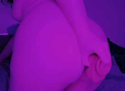 Bunny girl using new toy 🥺👉🏻👈🏻