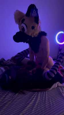 Puppy Fucks the brains outta puppy