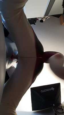 Drake humps his orca