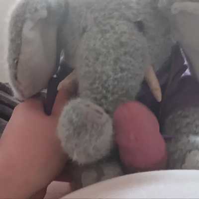 Blowing my load on Oliver💦🐘😵‍💫