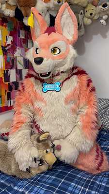 This little wolf wanted a taste of that fox cum 🦊🍆💦