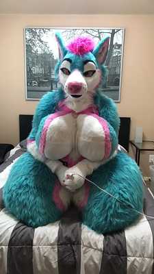 Big Boob Husky Vibes and Cums