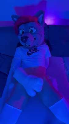 Femboy puppy jerks off and makes a huge mess