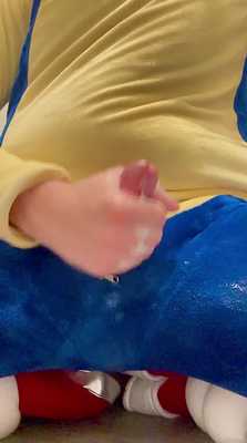 Sonic cums very up close [old]