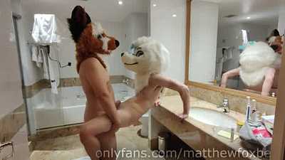 Matthew Fox is Fucking Snauwflake the seal Bareback in the Bathroom