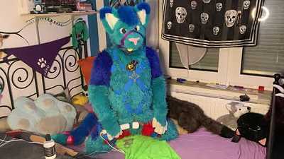 Aèko teasing, pawing and cumming