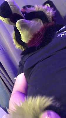 Simon pawing 2
