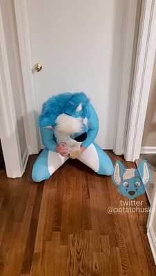 Fursuit Piss_recycling_1