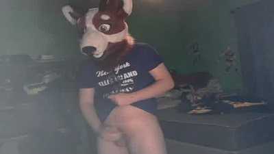 Pawing Off and Cumming!