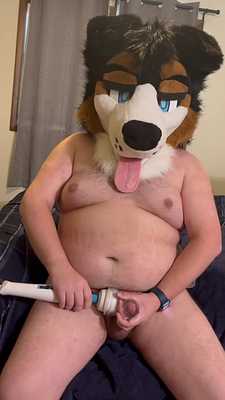 Axel Milking Themself with the Magic Wand