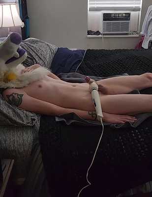 Spotted dog cumming with wand attachment