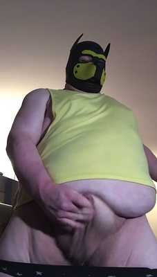 Puppy is excited to see you cutie !