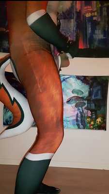 Marlow's first paw session