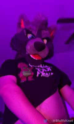 Jerking off with my Bad Dragon masturbator π¦
