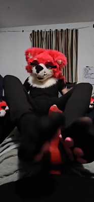 Pawjob with Fake Cumshot