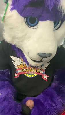 Playing with my vibrator until I orgasm 