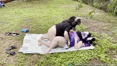 Breeding my fennec in the backyard 🥵