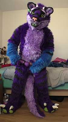 Roovaaku: intense vibing and big load